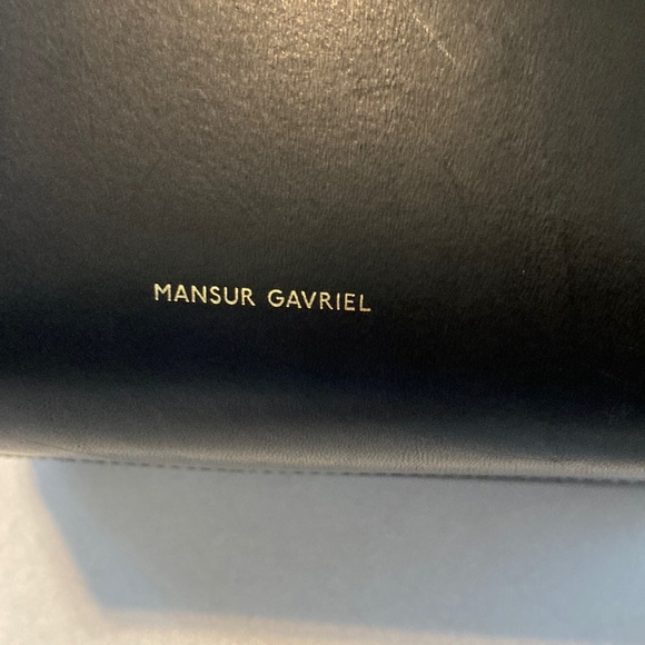 Mansur Gavriel Bucket Bag Black/Ballerina Large - Picture 10 of 11